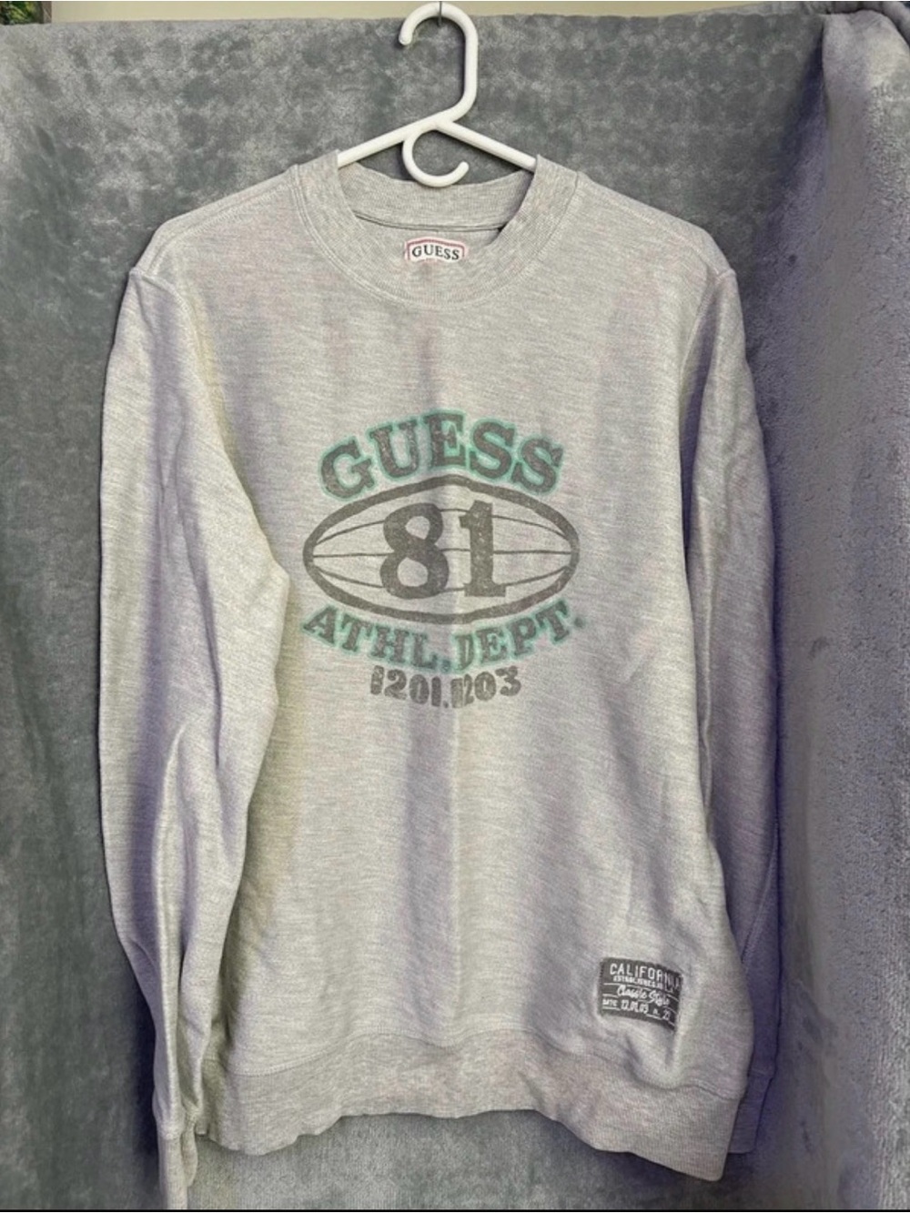 GUESS Light Gray Crewneck Sweatshirt with Green Graphic